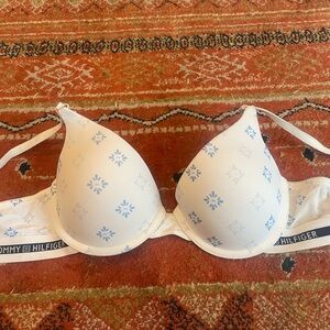 Tommy Hilfiger Bra 34B Brand New